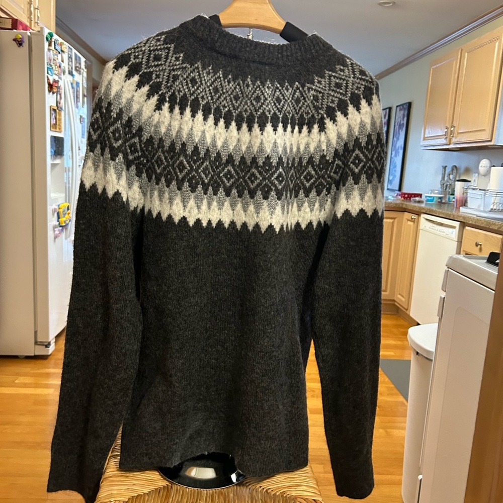 NWTs Men’s Express Fair Isle Wool Blend Dark Grey Crew Neck Sweater - Picture 3 of 6